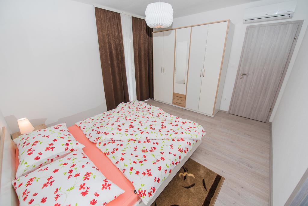 Apartment Grabovac Kaštela Δωμάτιο φωτογραφία