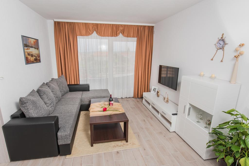 Apartment Grabovac Kaštela Δωμάτιο φωτογραφία