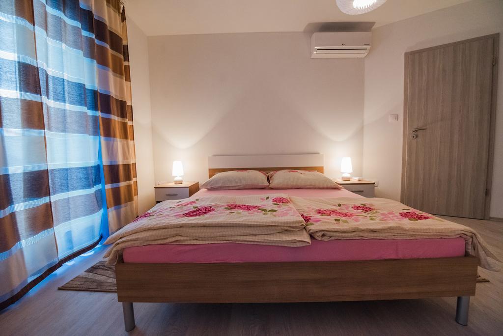 Apartment Grabovac Kaštela Δωμάτιο φωτογραφία