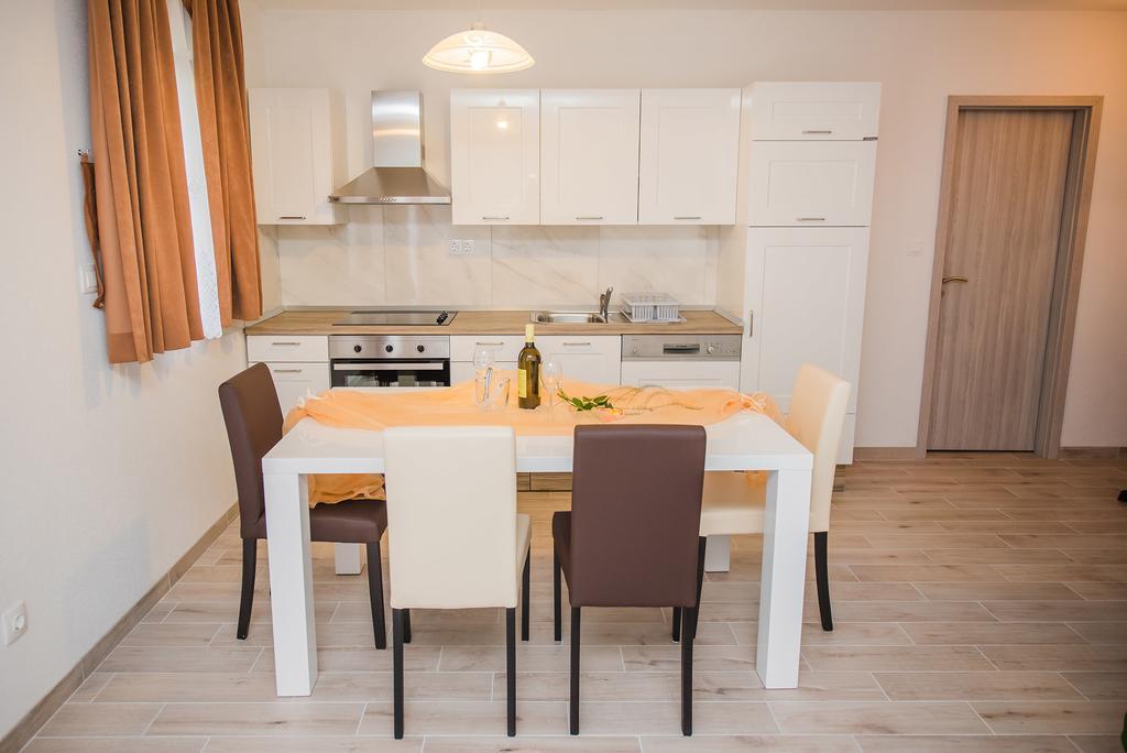 Apartment Grabovac Kaštela Δωμάτιο φωτογραφία