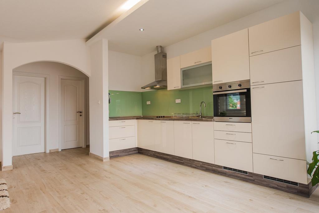 Apartment Grabovac Kaštela Δωμάτιο φωτογραφία