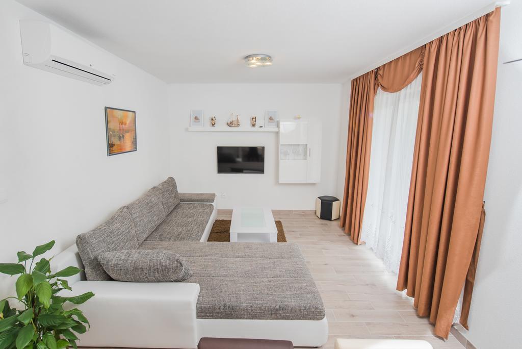 Apartment Grabovac Kaštela Δωμάτιο φωτογραφία
