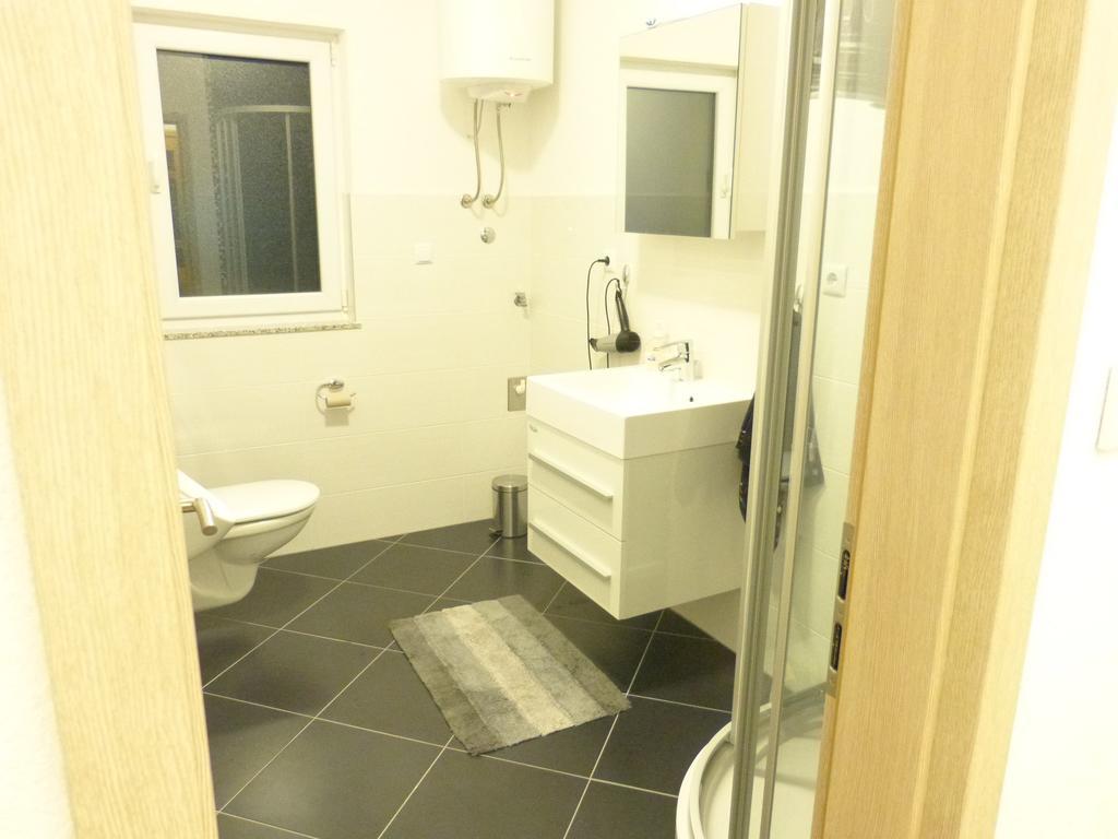 Apartment Grabovac Kaštela Εξωτερικό φωτογραφία